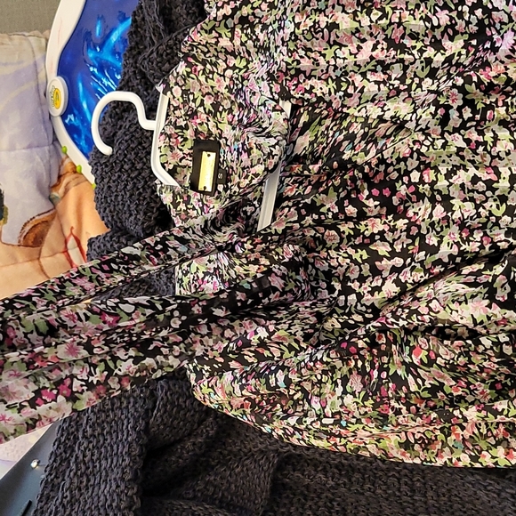 Floral dress - Picture 3 of 5